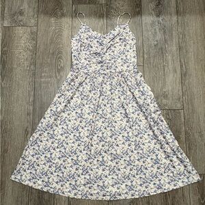 NWT YATHON Floral Spaghetti Strap Sundress with Pockets- Size Small